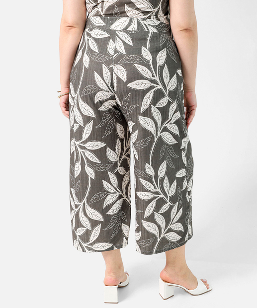Calça Plus Size Feminina Pantacourt Estampa Folhas Marisa Verde