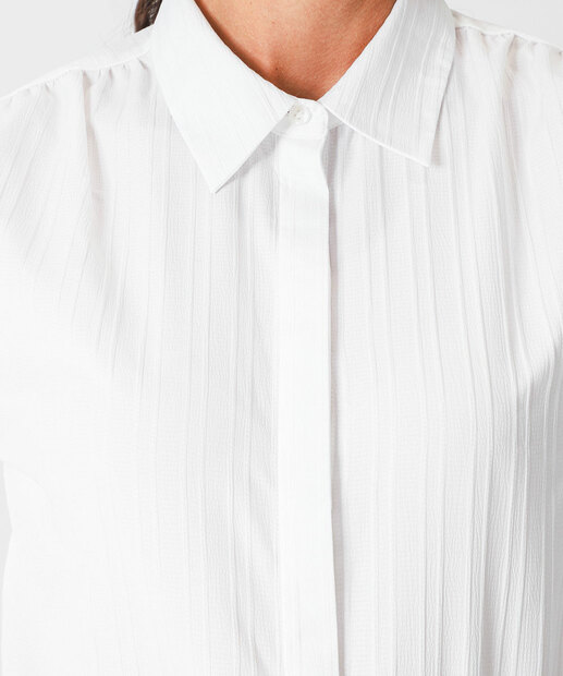 Camisa Feminina Textura Manga Longa Marisa Bege