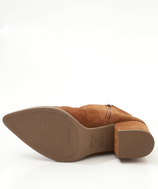 Bota Feminina Cano Curto Salto Grosso Via Uno Marrom