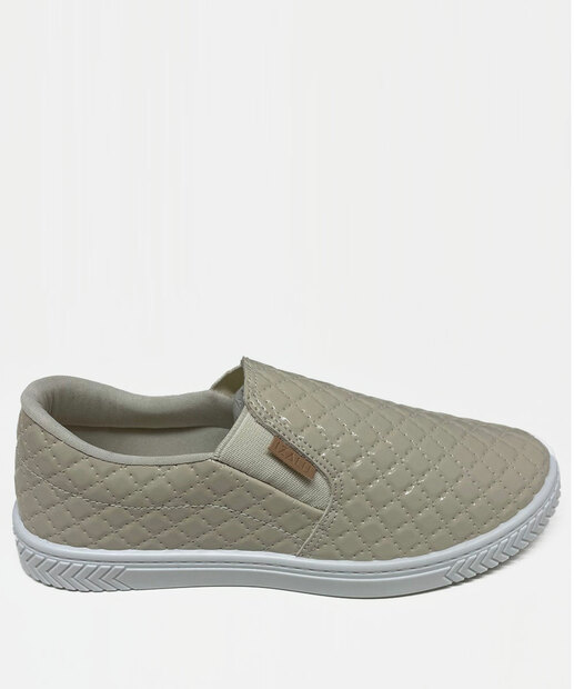 Tênis Slip On Feminino Verniz Matelassê Izalu