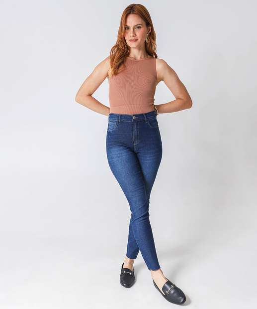 Blusa Regata Feminina Sem Costura Canelada Marisa Marrom