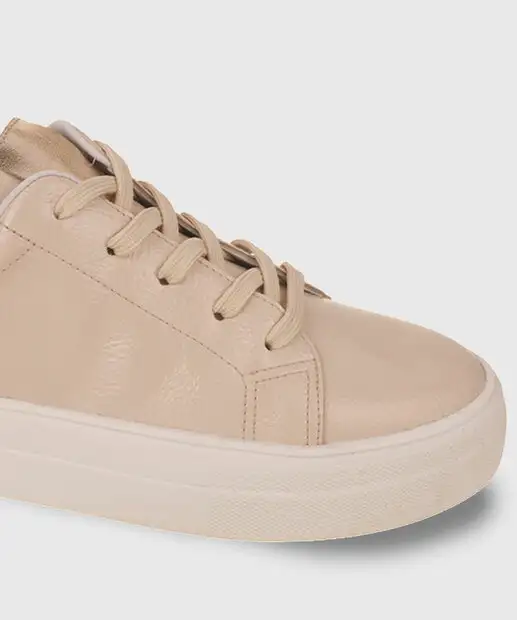 Tênis Casual Feminino Verniz Recorte Bebecê Bege