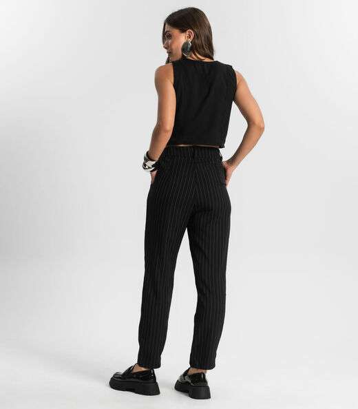 Calça Alfaiataria Cenoura De Risca Giz Style Box Preto