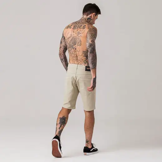 Bermuda Sarja Slim Masculina Street Rock e Soda