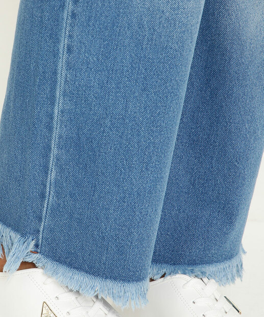 Calça Jeans Reta Feminina Barra Desfiada Marisa