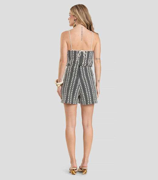 Shorts Feminino Crochet Com Forro E Zíper Dianna Preto