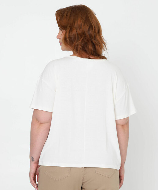 Camiseta Plus Size Feminina Estampa Flor Marisa Off White
