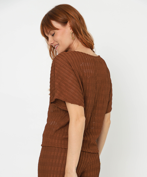 Blusa Feminina Textura Manga Curta Marisa Marrom