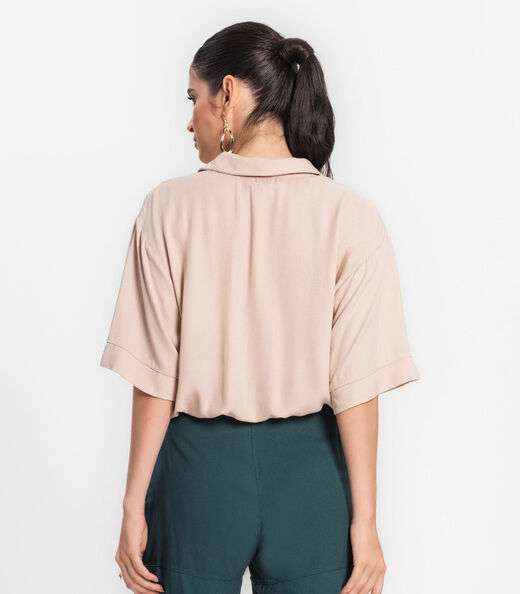 Camisa Feminina Com Bolso Endless Bege