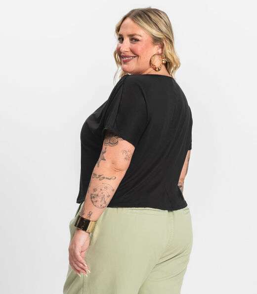 Blusa Lisa Plus Infinita Cor Preto