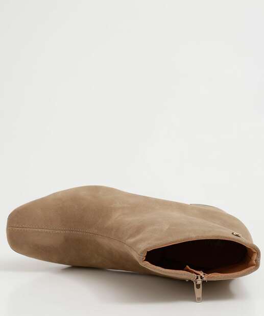Bota Feminina Cano Curto Salto Grosso Via Uno  