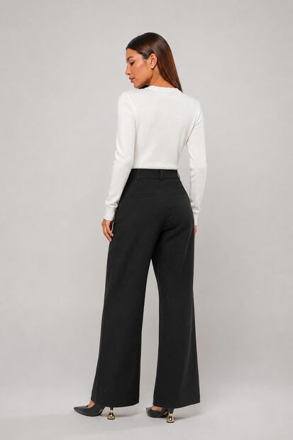 Blusa de Tricot Texturizado Gola Redonda Branco Salvatore