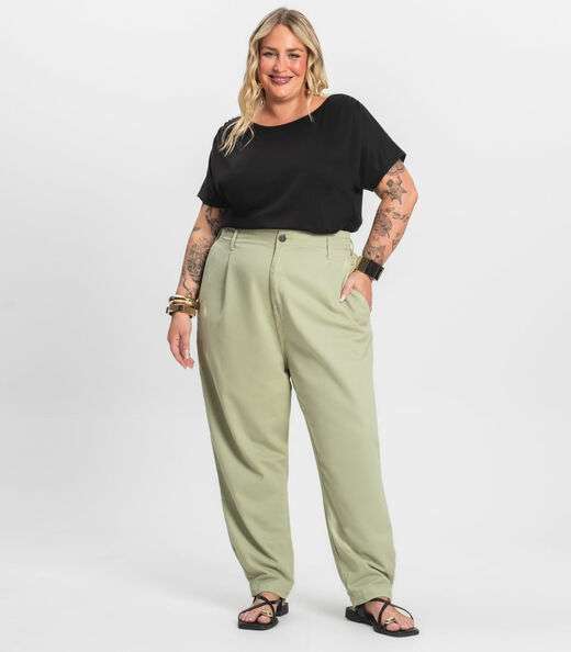 Blusa Lisa Plus Infinita Cor Preto