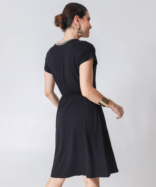 Vestido Feminino Manga Curta Marisa Preto