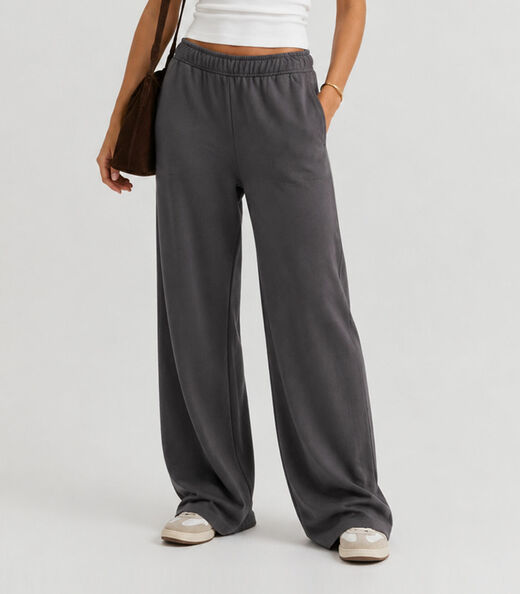 Calça Feminina Em Moletom Peluciado Infinita Cor Cinza