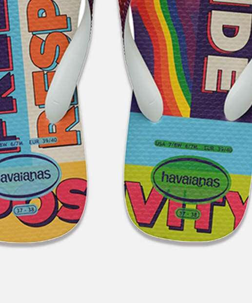Chinelo Havaianas Feminino Top Pride Rainbow 