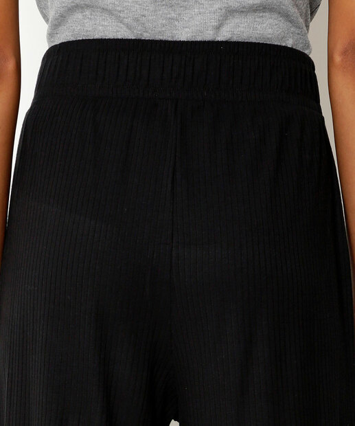 Calça Wide Leg Feminina Canelada Marisa  