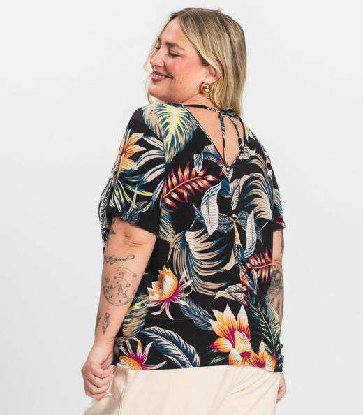Blusa Feminina Plus Size Infinita Cor Preto