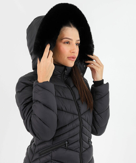 Jaqueta Feminina Alongada Puffer Capuz Marisa Preto