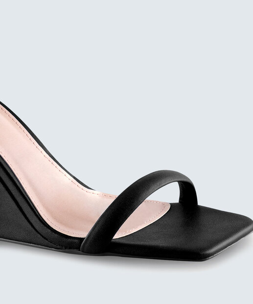 Sandália Anabela Feminina Via Uno