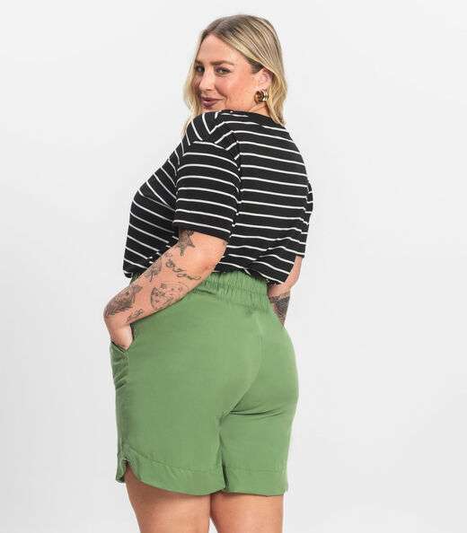 Shorts Curto Plus Size Secret Glam Verde