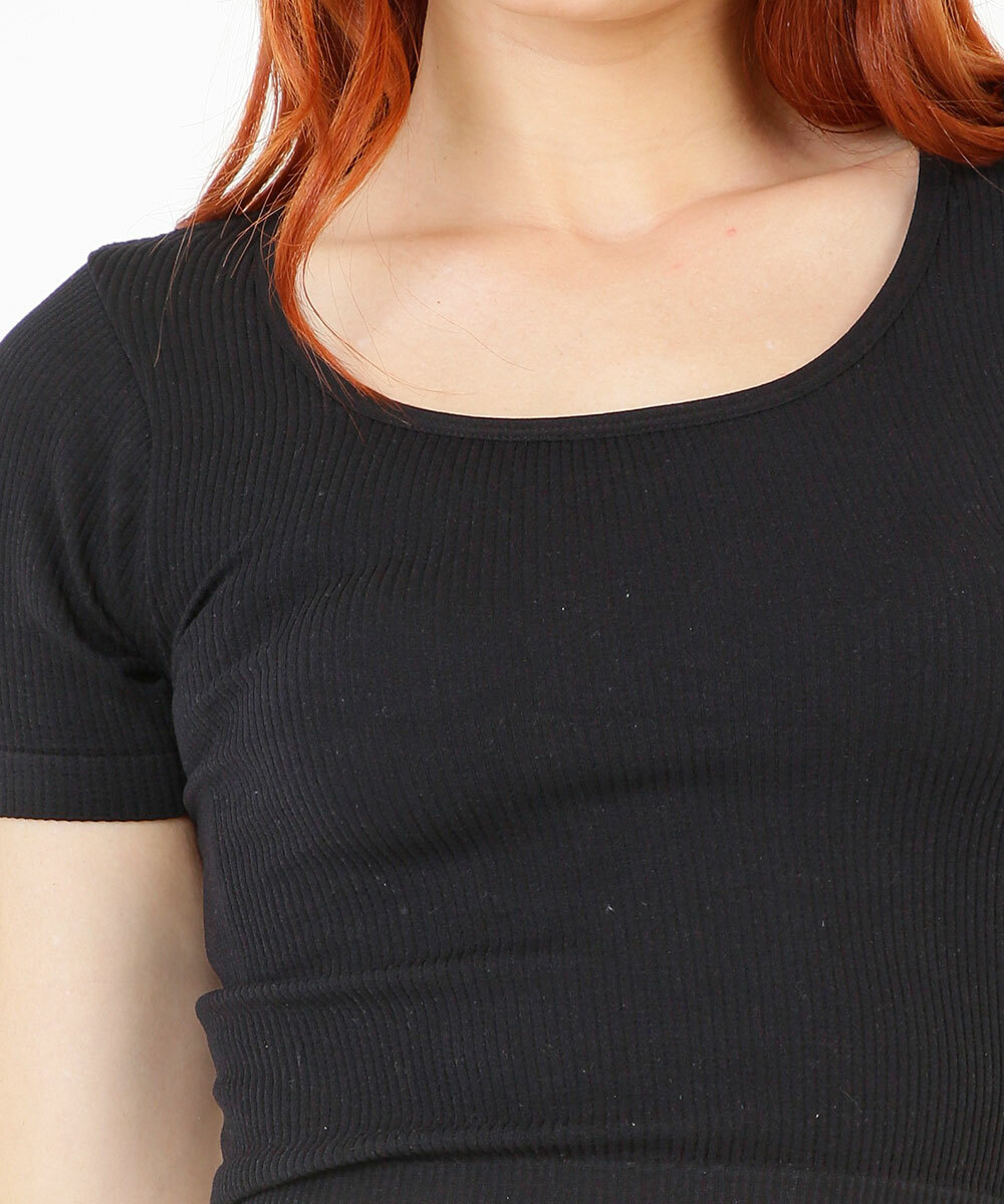 Blusa Cropped Feminina Canelada Manga Curta Marisa Marisa