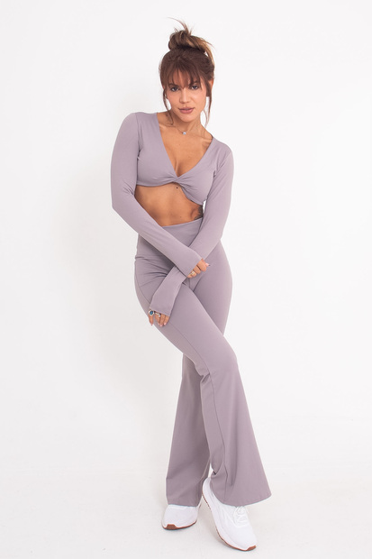 Conjunto Fitness Cropped e Calça Flare em Poliamida Cinza Wemood