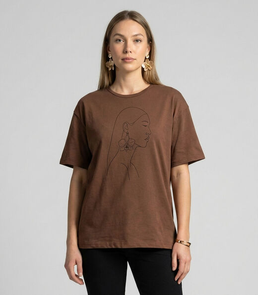 Image_Blusa Feminina Com Estampa Localizada Infinita Cor Marrom