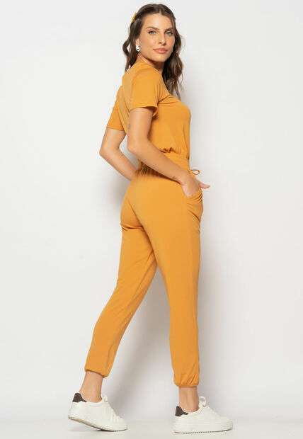 Conjunto Blusa Gola Redonda M/C e Jogger Recortes Malha Caramelo Salvatore