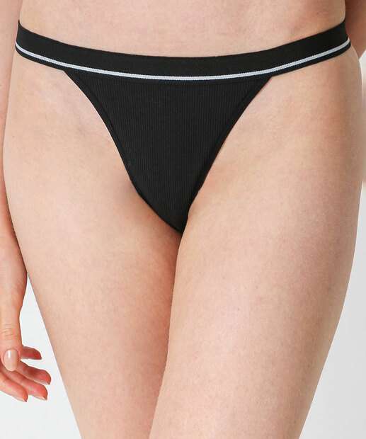 Calcinha String Detalhe Marisa Preto