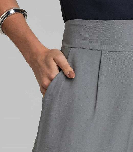 Calça Pantalona Feminina Em Alfaiataria Dianna Cinza