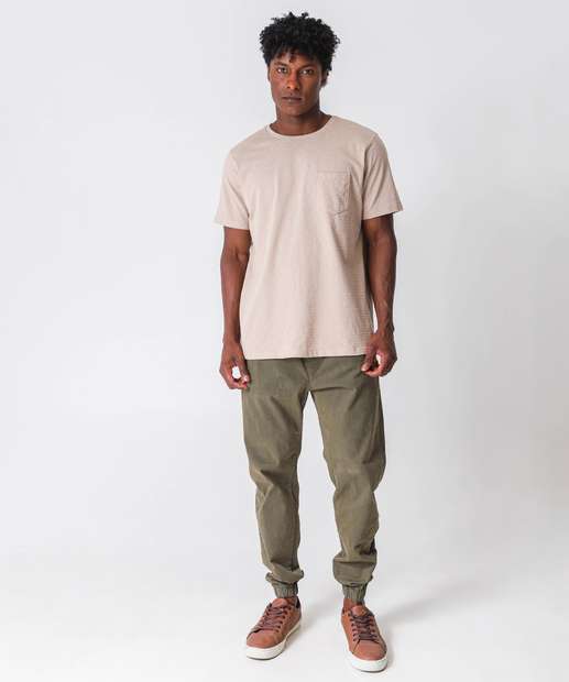 Camiseta Masculina Bolso Textura Manga Curta MR