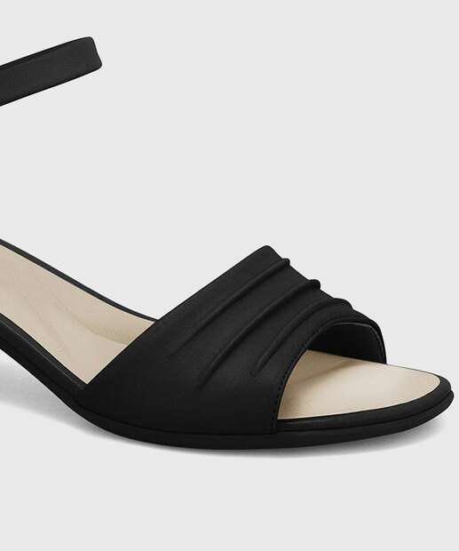 Sandália Feminina Salto Grosso Comfortflex Preto