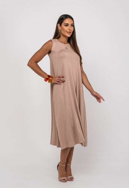 Vestido Longo Regata Com Bolsos Bege Salvatore