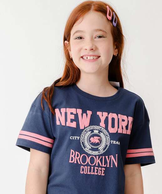 Camiseta Infantil Estampa College Marisa Tam 4 a 10