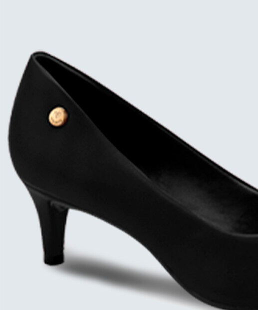 Scarpin Feminino Salto Fino Bico Fino Via Uno