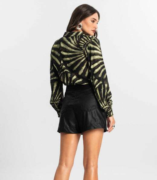 Shorts Feminino Courino Sintético Endless Preto