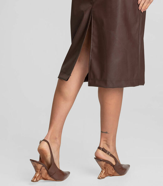 Vestido Feminino Midi em Courino Basic Dianna Marrom