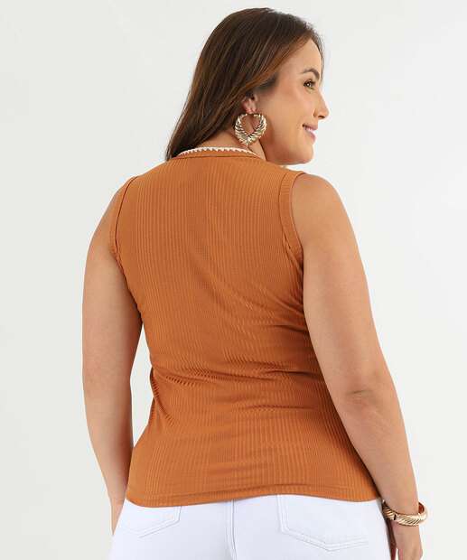 Blusa Regata Plus Size Canelada Marisa Marrom