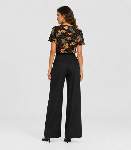 Blusa Feminina Estampada Infinita Cor Preto