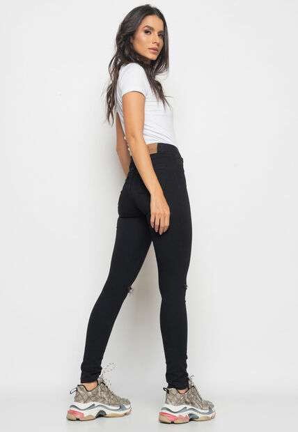Calça Skinny Com Rasgo No Joelho Preto Salvatore Fashion