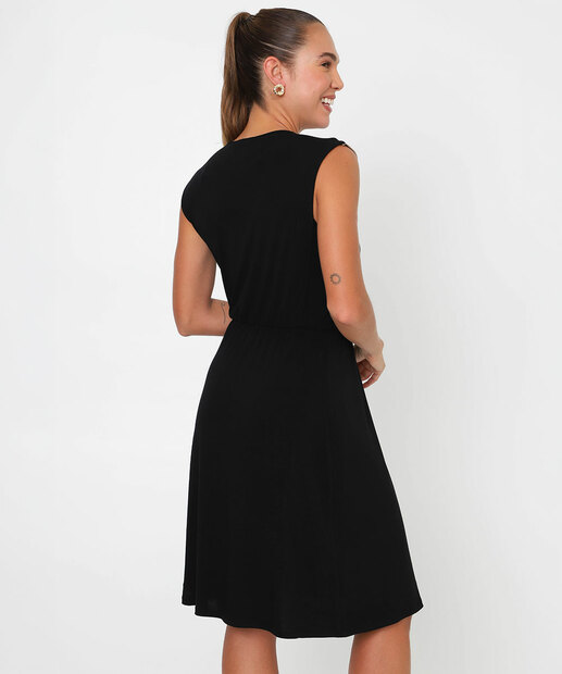 Vestido Feminino Sem Manga Retilínea Marisa Preto