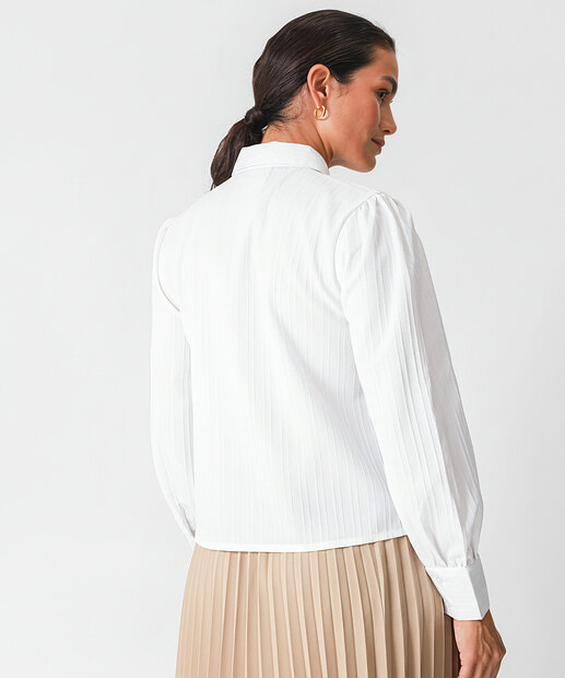 Camisa Feminina Textura Manga Longa Marisa Bege