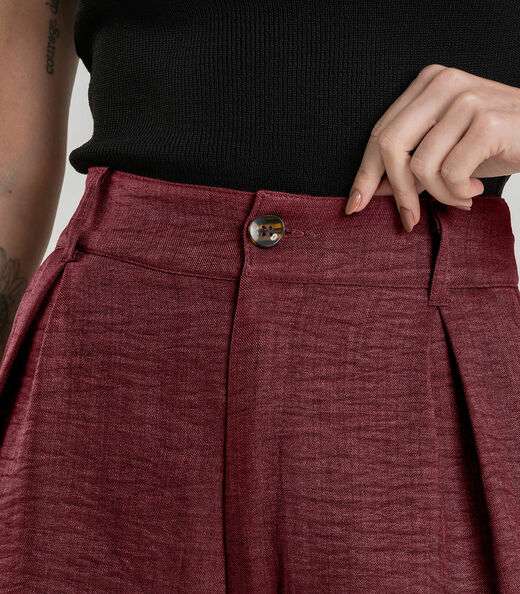 Shorts Feminino em Tecido Dianna Vermelho