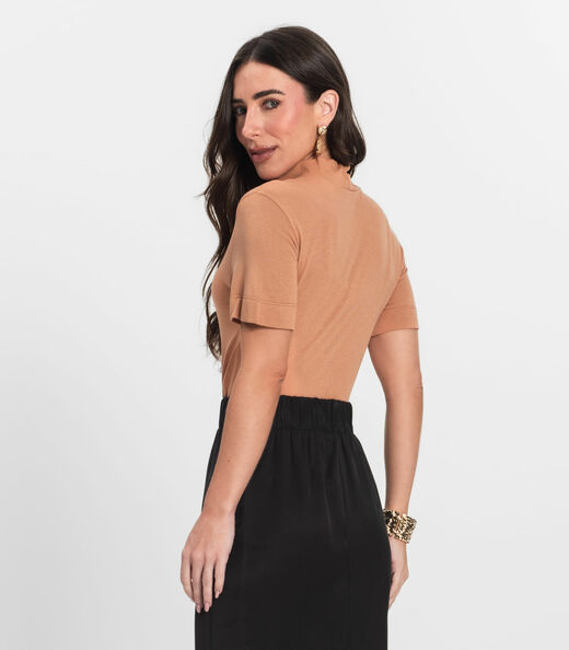 Blusa Feminina Gola Alta ViscoTrico Básica Endless Marrom