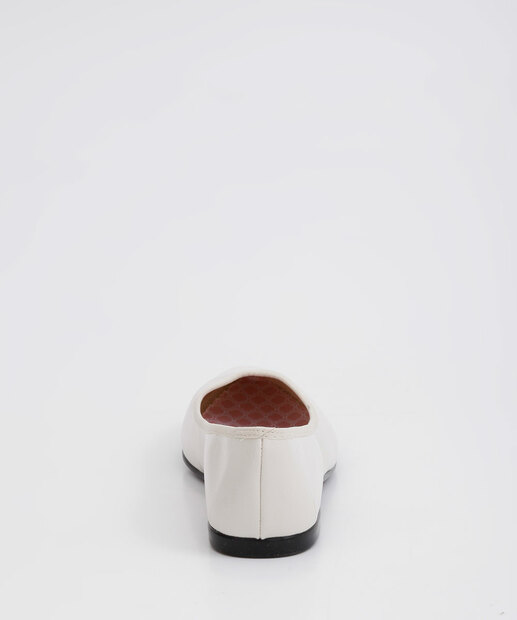 Sapatilha Feminina Bico Fino Verniz Moleca 