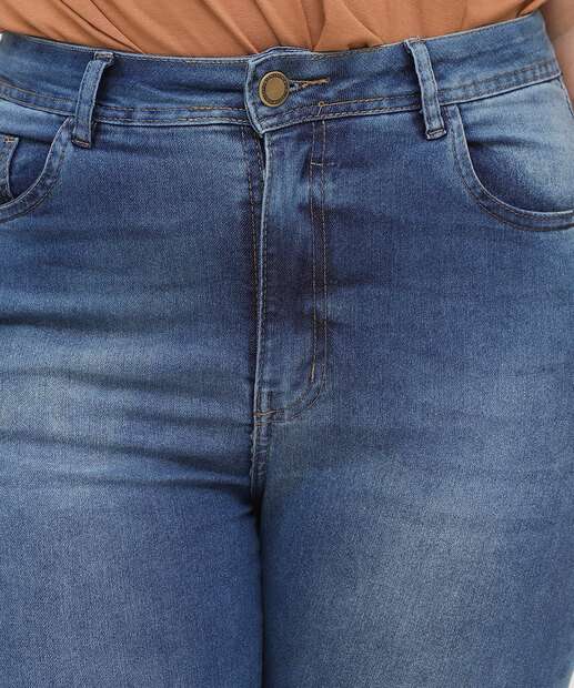 Calça Plus Size Feminina Jeans Flare Bolsos