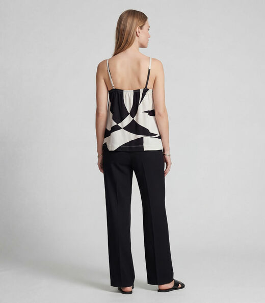 Blusa de Alça Tecido Viscose Infinita Cor Preto