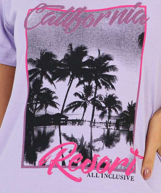 Blusa Feminina Estampa Frontal Coqueiros Manga Curta