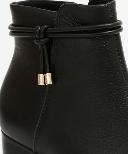 Bota Feminina Cano Curto Salto Grosso Via Uno 